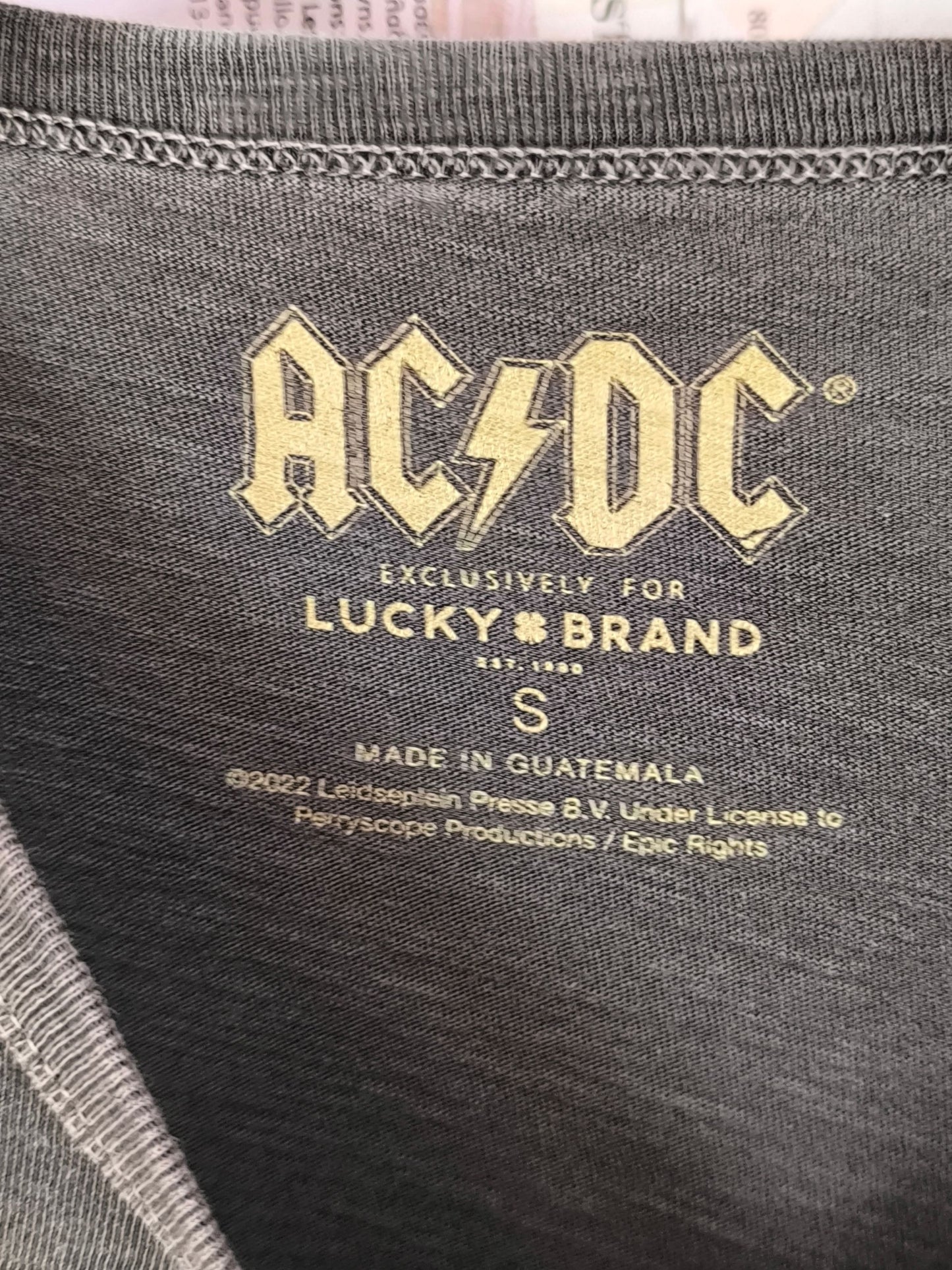AC/DC x Lucky Brand Band T-Shirt – Washed Grey / Size S