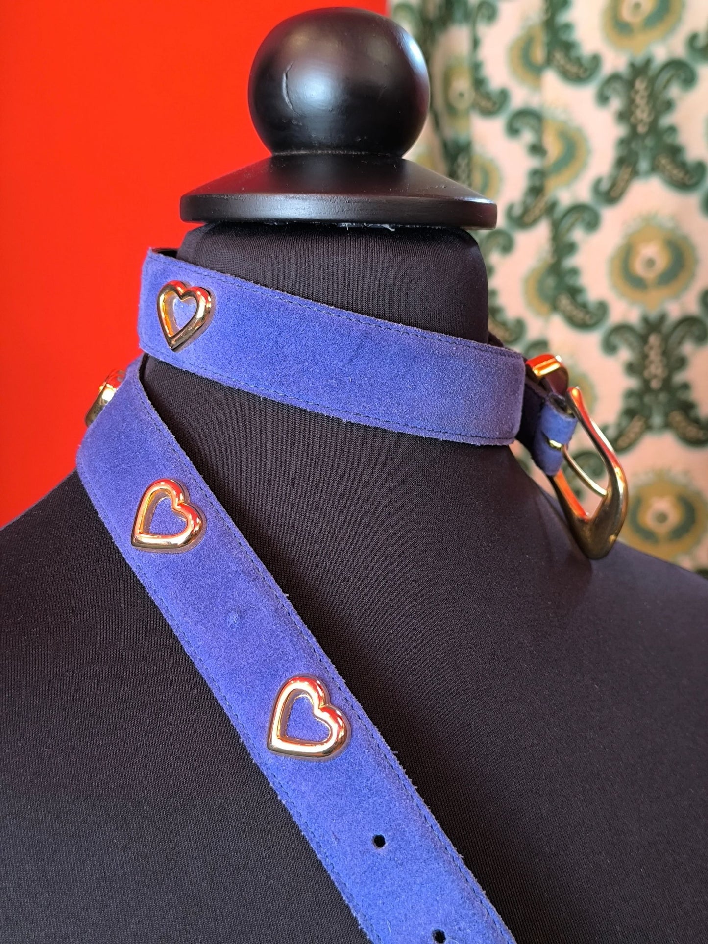 Vintage Cobalt Suede Belt with Heart Studs – Echt Leder, 80cm