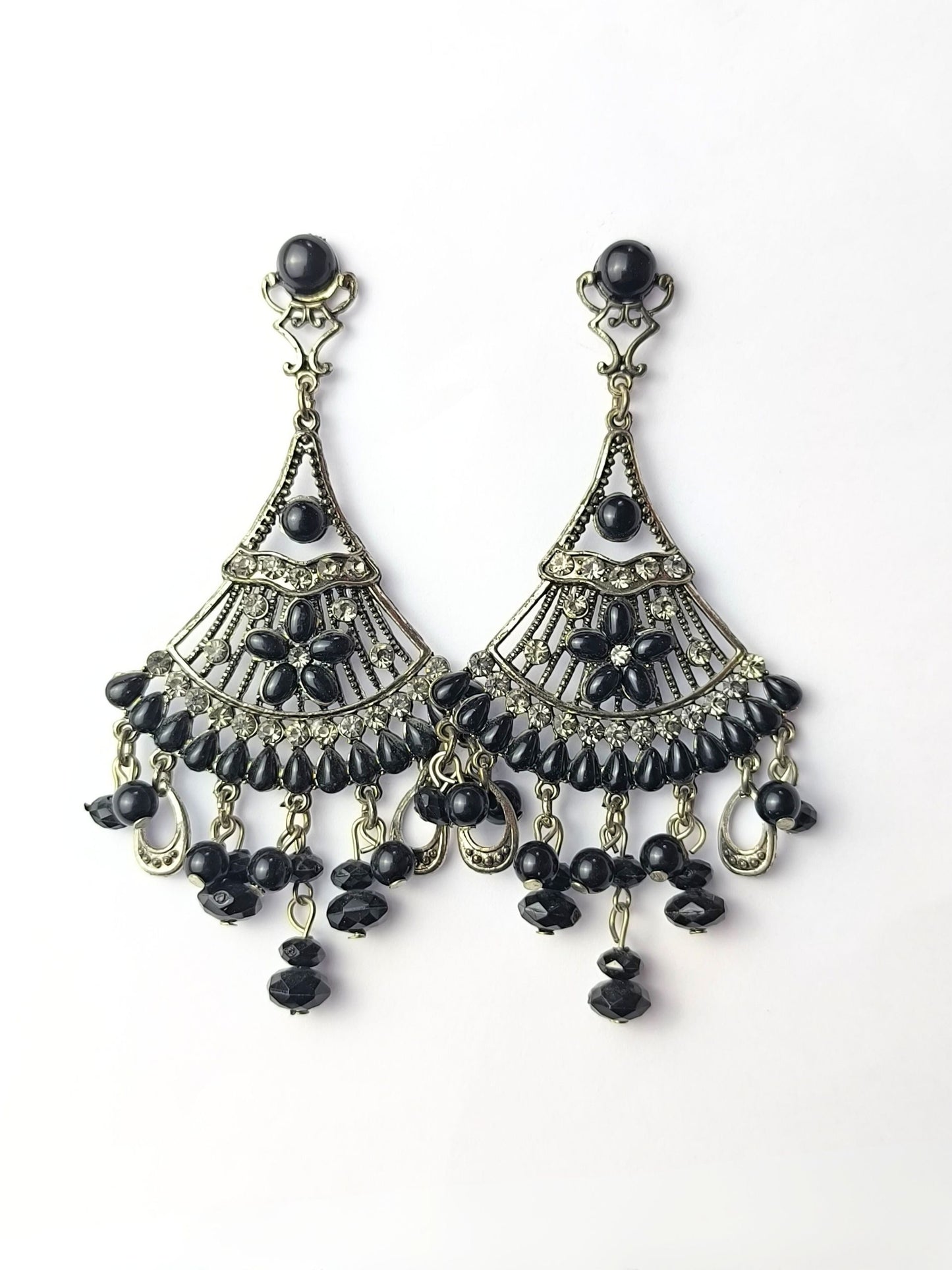 Deadstock Gothic Chandelier Earrings – Vintage-Inspired Statement Jewelry