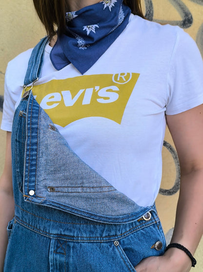 Levi’s® White Tee – Mustard Batwing Logo