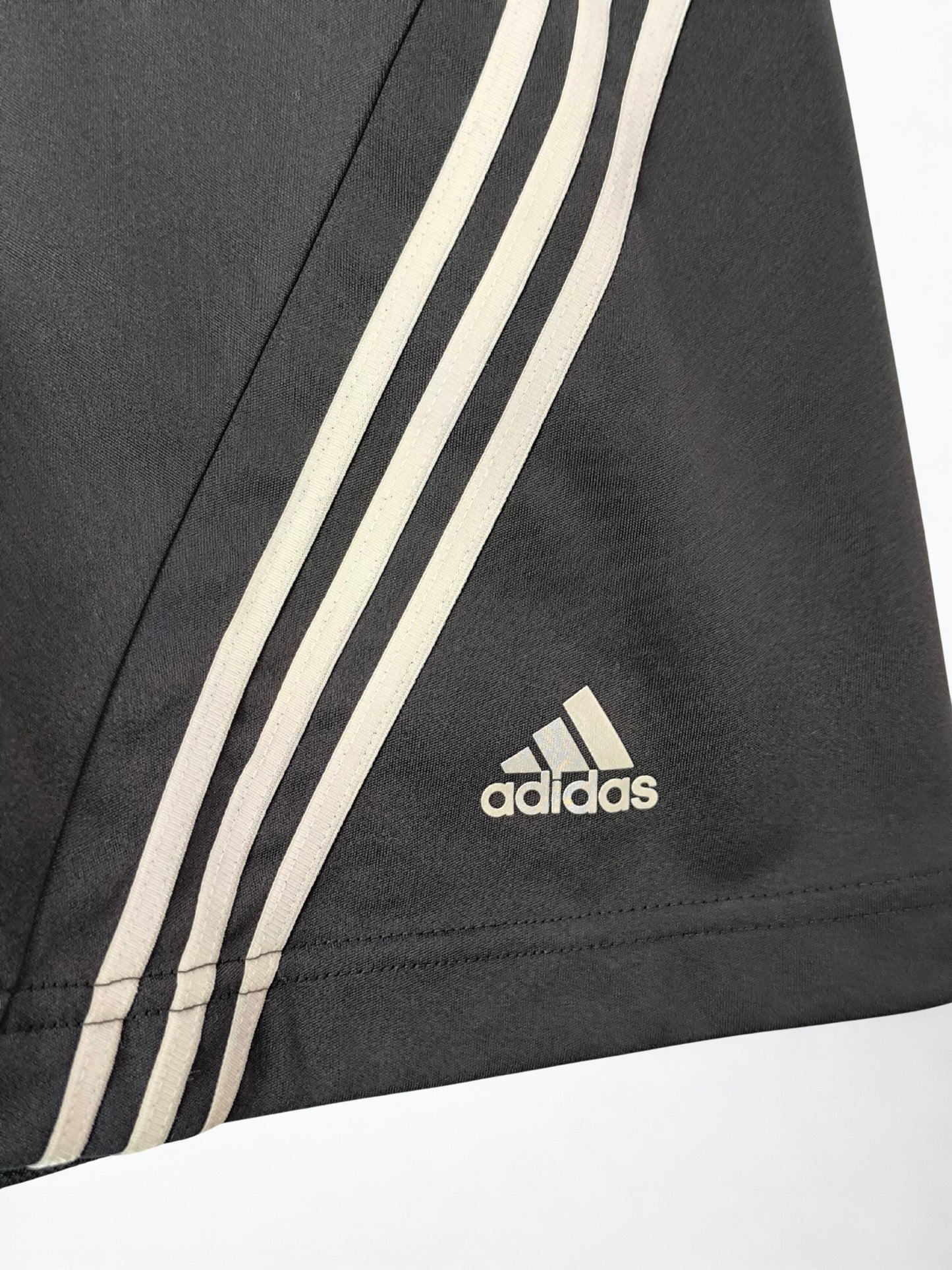 Adidas Clima365 Skort – Black with Magenta Stripes