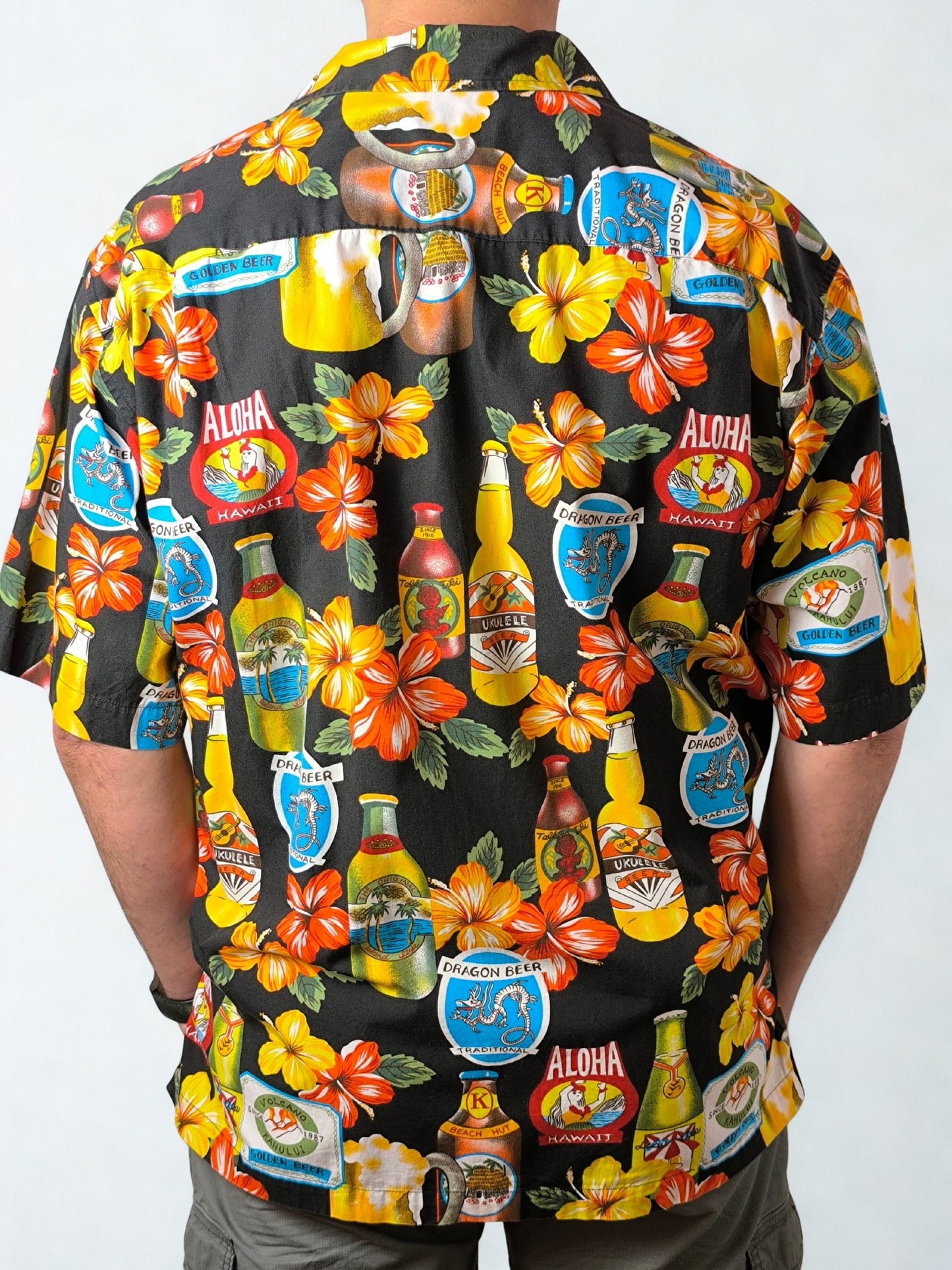 Vintage Exotic Birds & Beer Print Hawaiian Shirt – M – ENRIQUE MARIOS