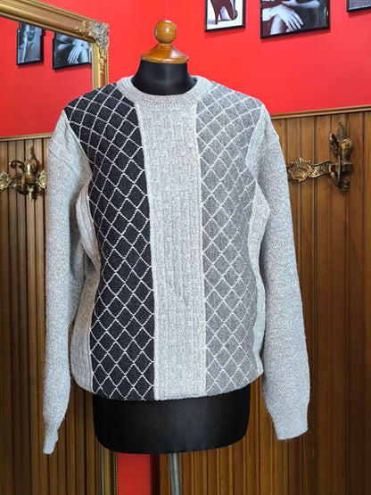 Vintage C&A Canda Geometric Knit Sweater – Grey & Black Pattern