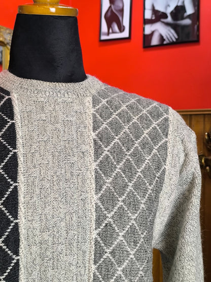 Vintage C&A Canda Geometric Knit Sweater – Grey & Black Pattern