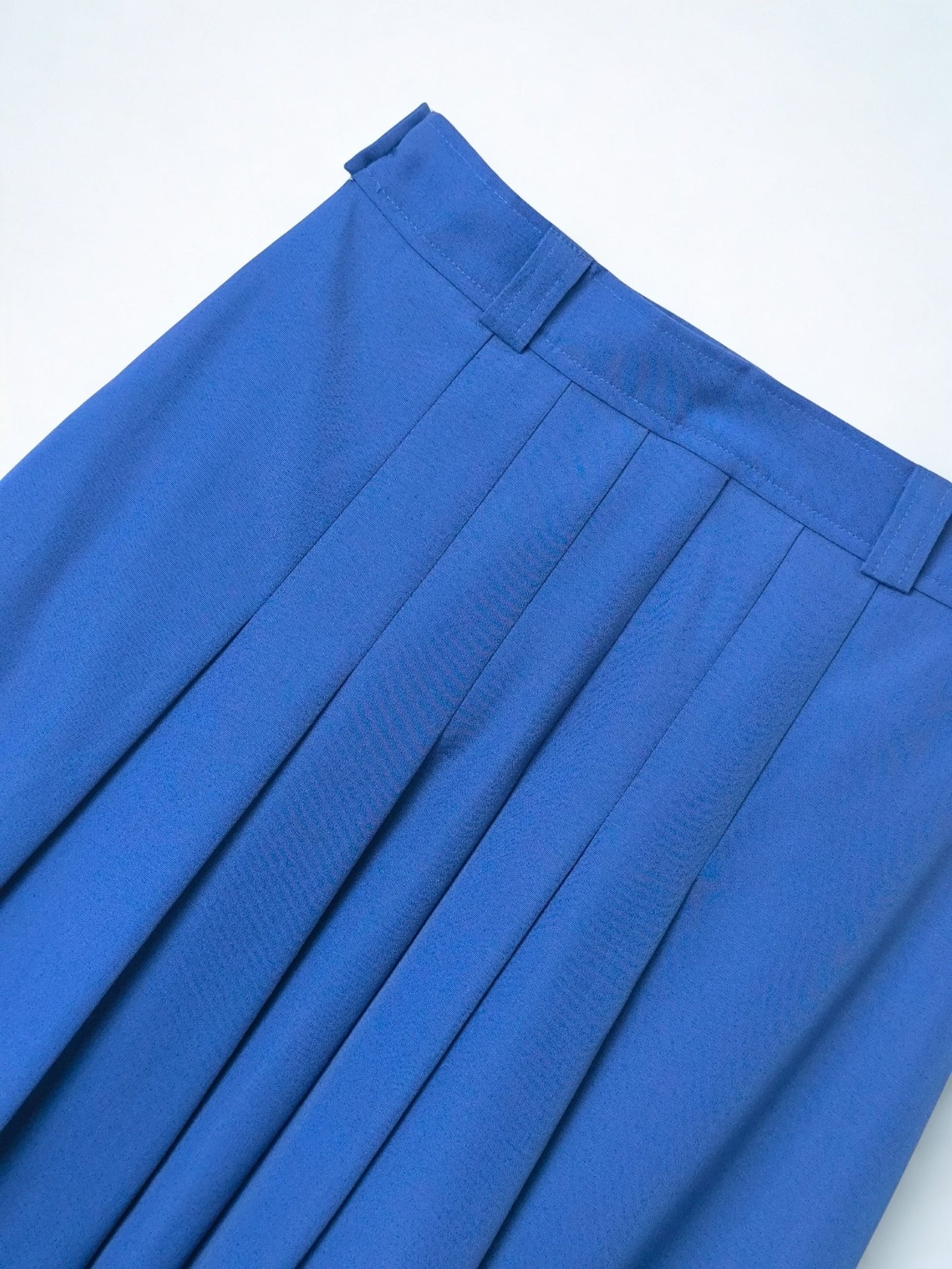 Vintage Lady Mohr Pleated Midi Skirt in Electric Blue
