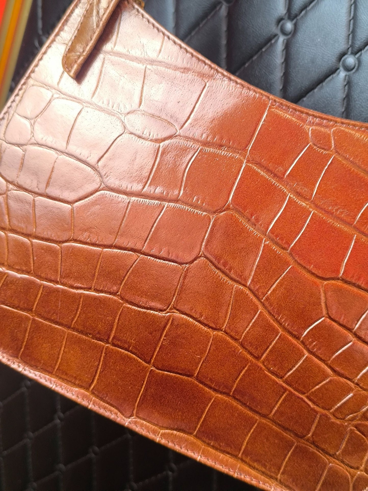Vintage Croc-Effect Shoulder Bag – Late 1990s / Early 2000s