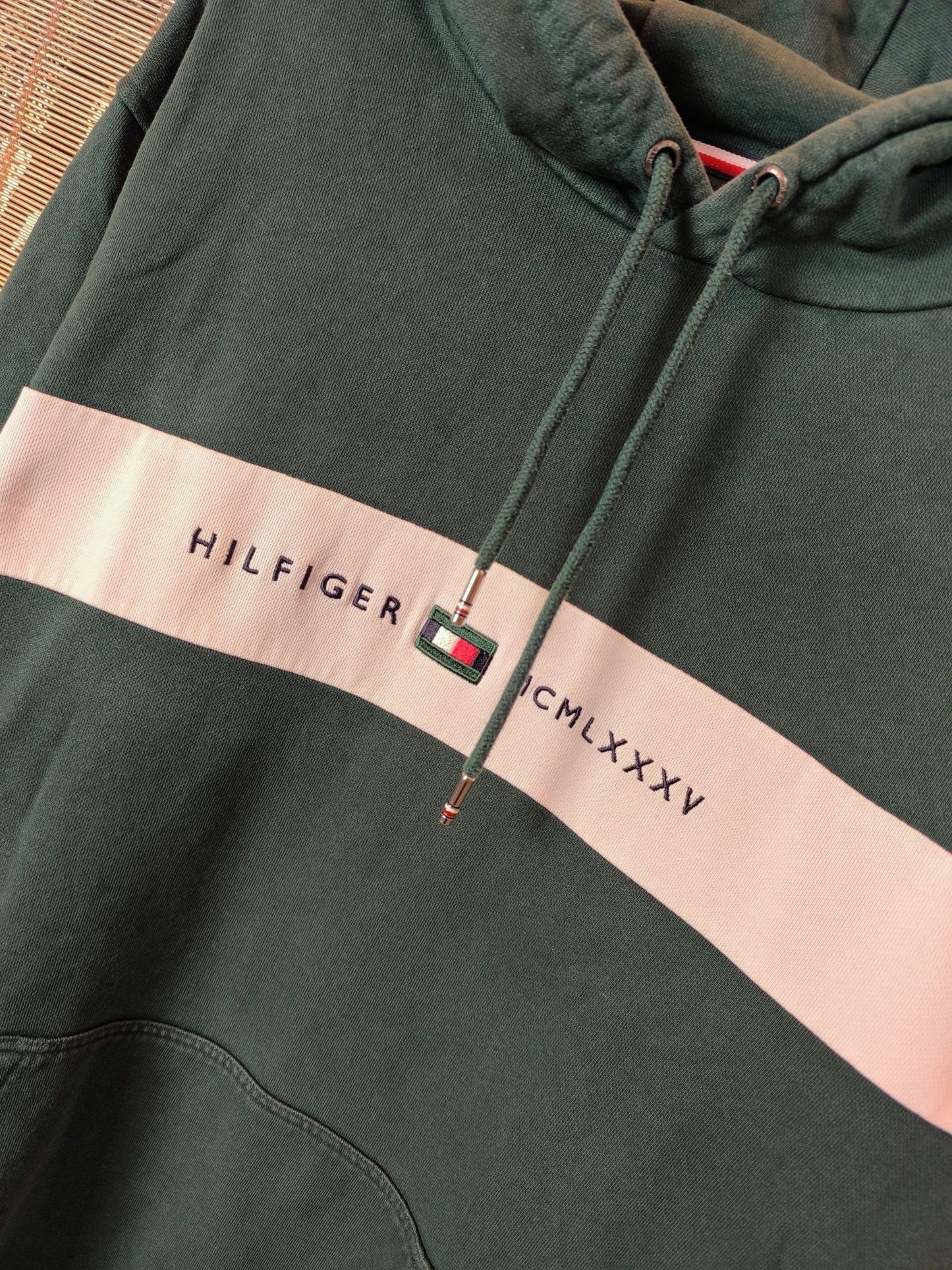 Tommy Hilfiger Logo Hoodie – Forest Green